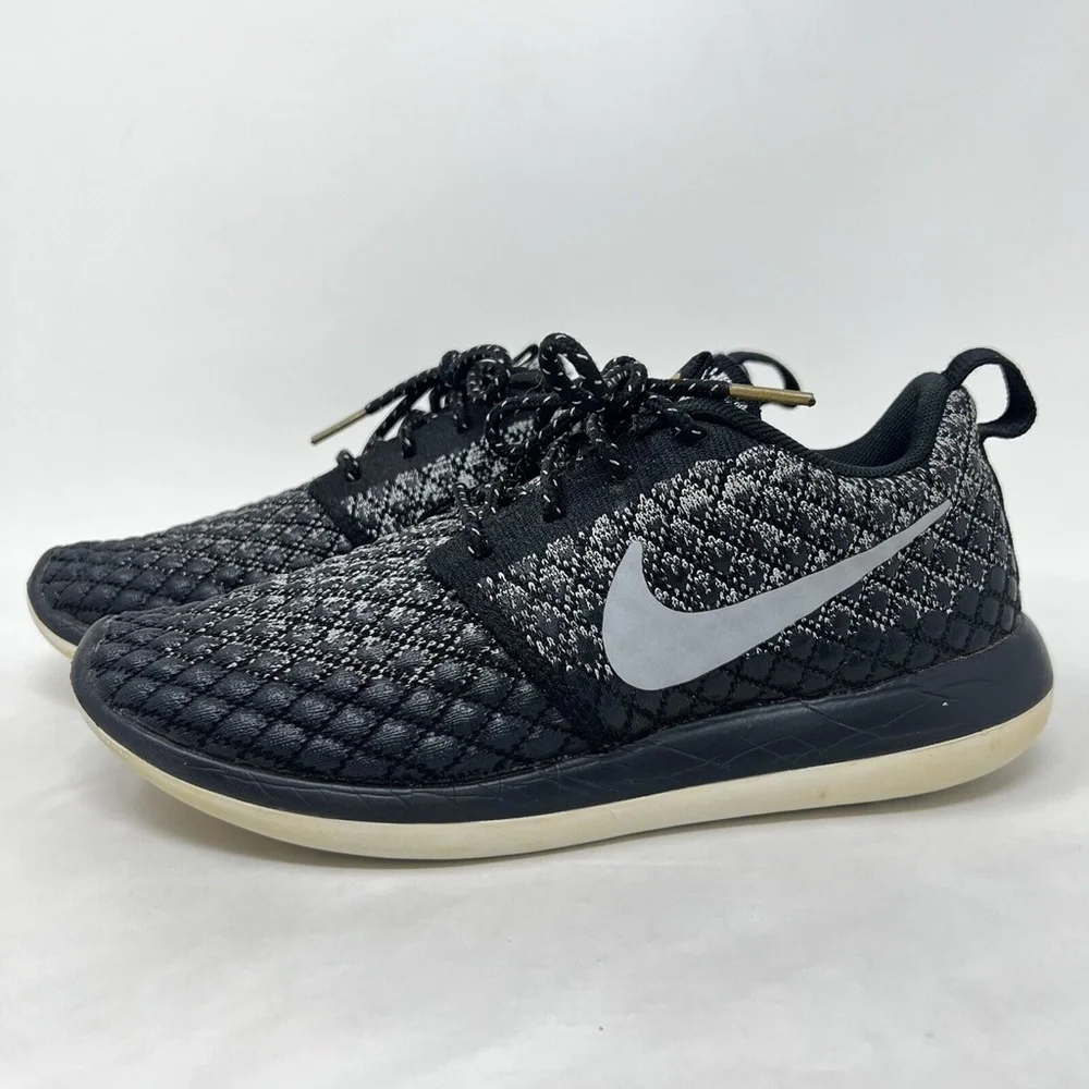 Nike Roshe 2 Flyknit Women's Size 6.5 Black Running Sneaker Shoes - 861706-001